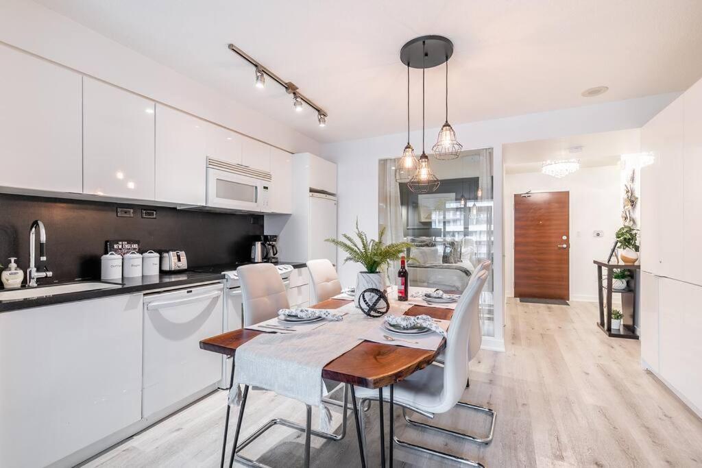 Luxury Suite Downtown Toronto Near Cn Tower Exteriér fotografie